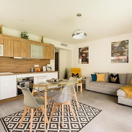 Stylish New 1 Bedroom Apartment In Juan Les Pins Антіб Екстер'єр фото