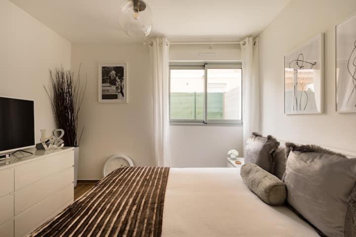 Stylish New 1 Bedroom Apartment In Juan Les Pins Антіб Екстер'єр фото