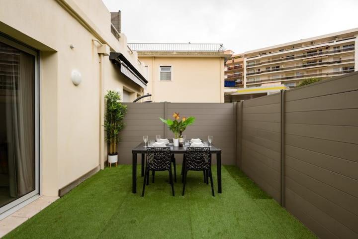 Stylish New 1 Bedroom Apartment In Juan Les Pins Антіб Екстер'єр фото